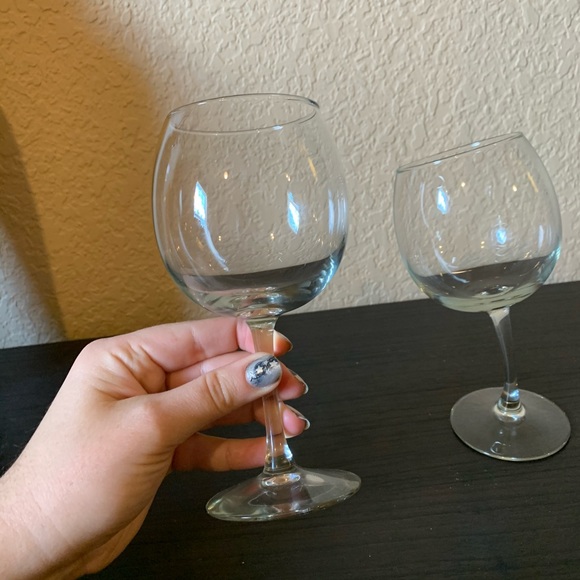 Set of 2 tipsy wine glasses - Picture 4 of 7